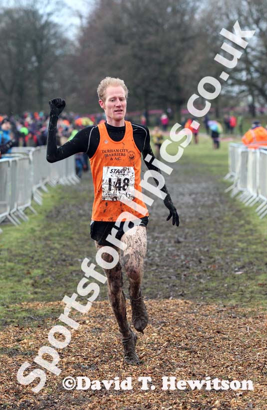 Dan Garbutt (Durham City) wins the senior mens Northern Cross Country Champs, Knowsley Safari Park. Photo: David T. Hewitson/Sports for All Pics